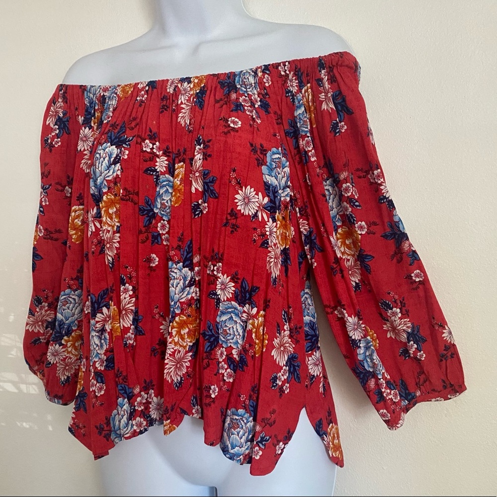 Off the shoulder floral red top - Picture 5 of 7